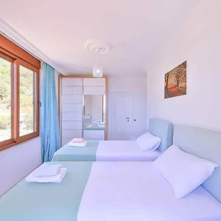 Comfy Ipek With Pool Kaş