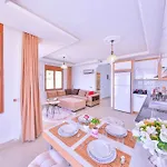 Comfy Ipek With Pool Villa Kaş