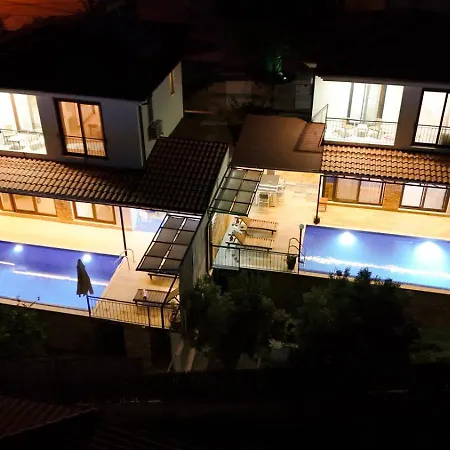 Вилла Comfy Ipek With Pool *