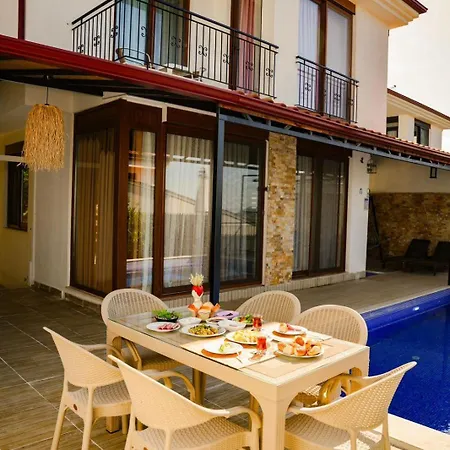 Comfy Ipek With Pool Villa Kaş