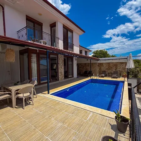 Comfy Ipek With Pool Kaş