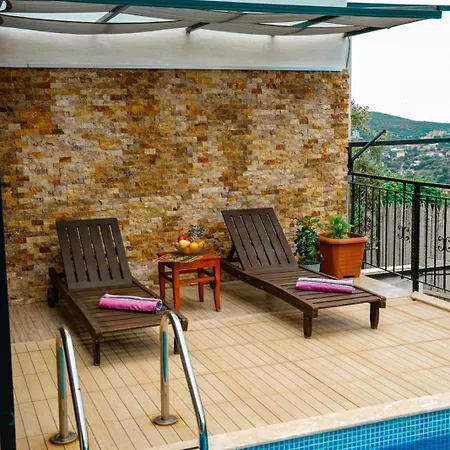 Comfy Ipek With Pool