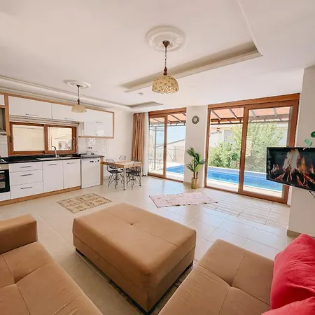 Comfy Ipek With Pool Villa Kaş