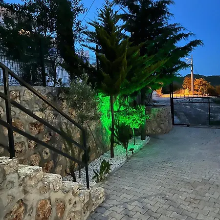 Comfy Ipek With Pool Kaş